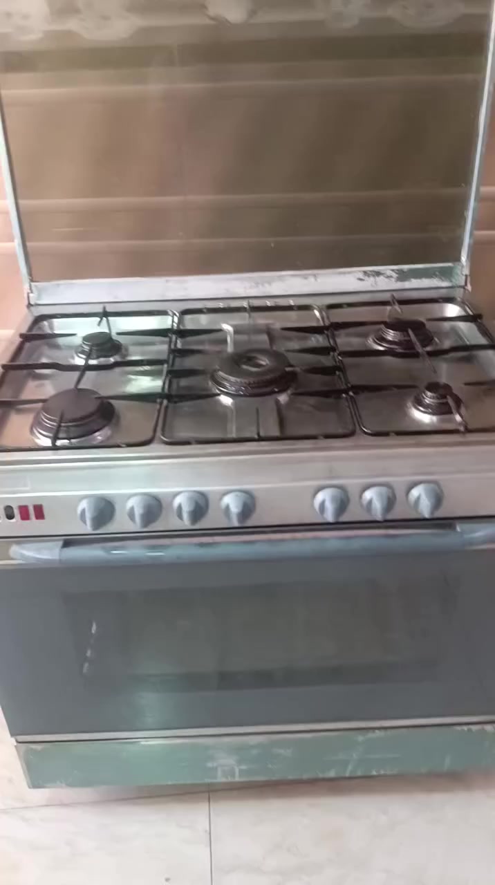 طباخ باله كويتي يطالي للتصال *********** يوجد توصيل
