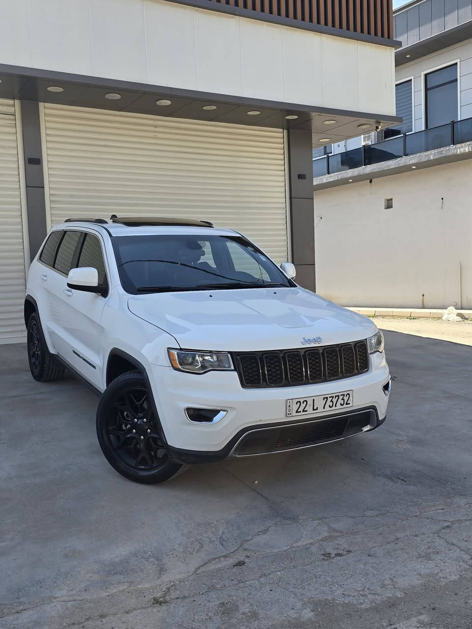 بيع مستعجل  اربيل بأسمي 
جيب لاريدو 2021 فول 
حادثها بسيط جاملغ سايق وشويه من بنيد نفسه 
كشنات تدفئة  
بيها ملاحظات صغار بارد
ستيرن تدفئة 
فتحة سقف 
تشغيل عن بعد 
اوتو ستوب 
كروز سرعة 
جنطة كهربائي 
كامرا دوارة 
شاشة كبيرة 
مسويلها ادامة كامله لنظام القود 
وباقي المواصفات المعروفة
***********
اخوان علق وادزلك السعر
