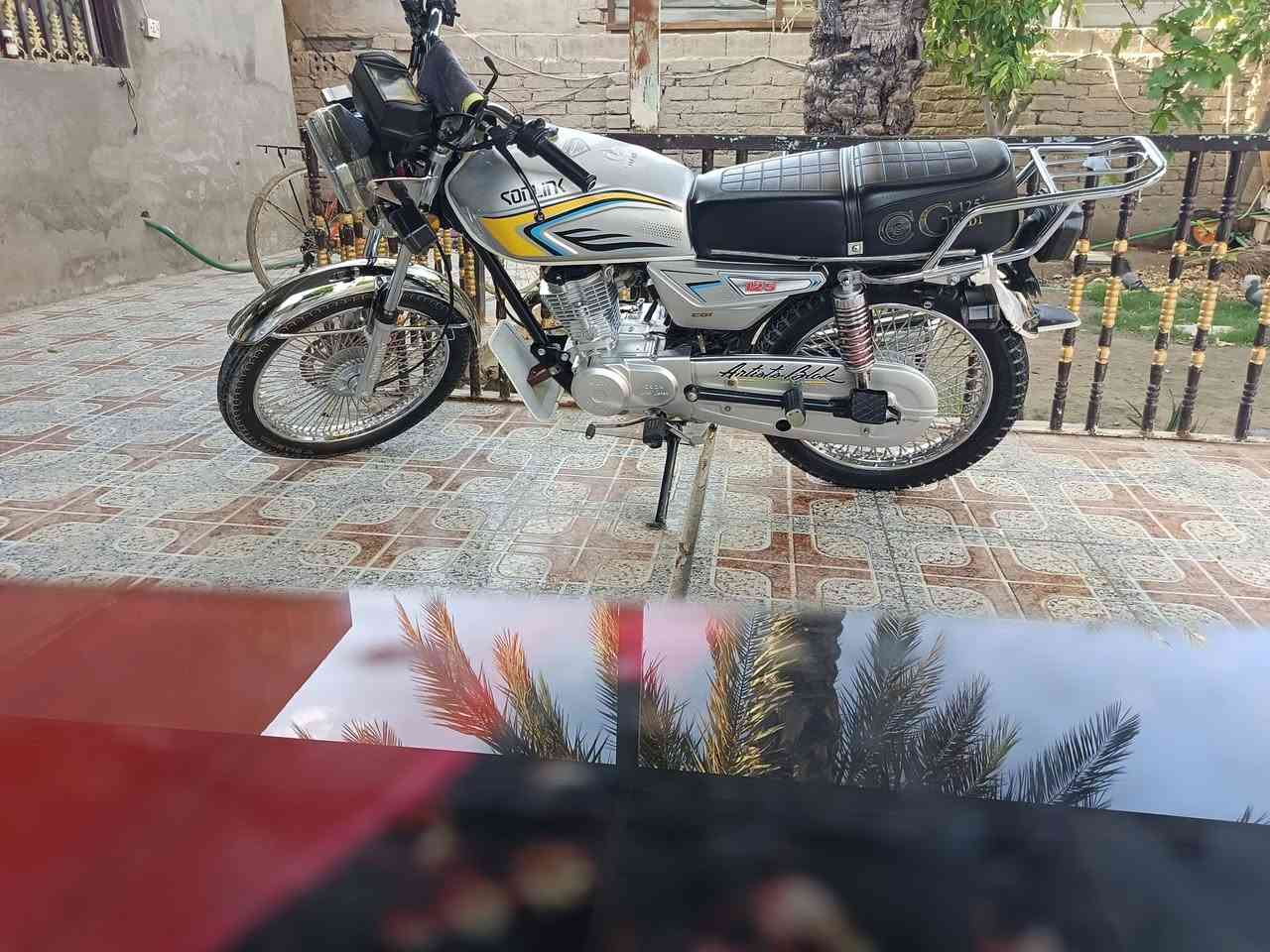 سلام عليكم دراجه البيع والشراء يتصل على رقم ***********

