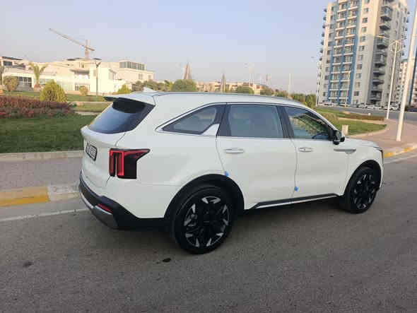 للبيع كيا سورنتو موديل 2024
مستلميهة صفر من الشركة وماشية لحد الان 11200 دعش الف وميتين فقط 
المواصفات 
بانوراما 
ويل حجم 20
شكل الجديد 
حساسات امامي وخلفي 
كامرة 
شاشة متصلة 
كير ماوس 
هاند بريك بصمة 
سته سلندر 
صندوق كهرباء وبالكونترول
تشغيل عن بعد
لايت زينون ولد 
داتا شو 
السعر 355 ورقة
الاتصال واتس اب أو علرقم 
*********** م ابراهيم 
سبعة راكب 
تبريد مركزي ولمس 
ومواصفات اخرى كثيرة 
بدون صبغ  بدون بارد
