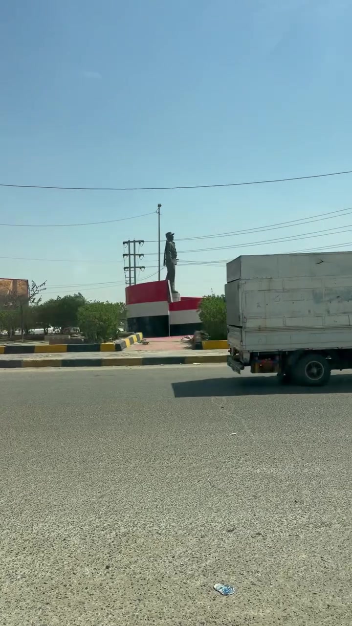 بيت للبيع مجمع حيدر حجي هندي المساحه 300  بناء حديث 3 غرف نوم كونكريتًً مسلح  ***********
