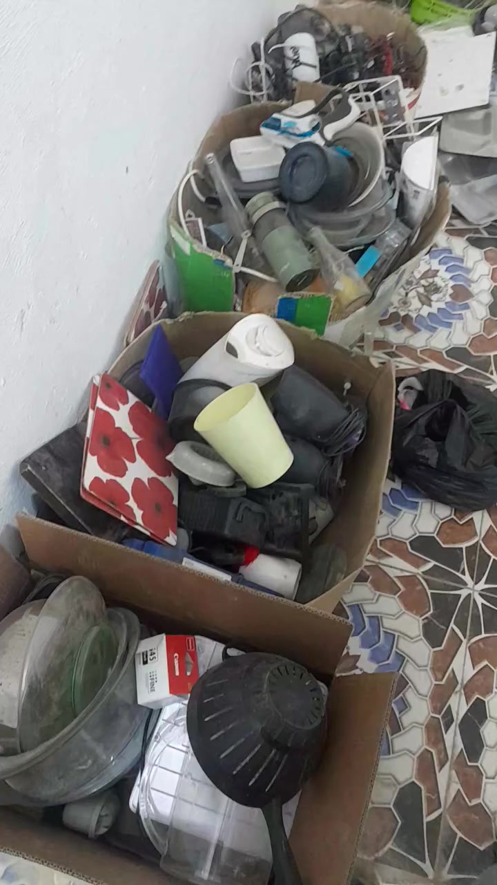 تصفيت باله أوربي منزلي شلعه وحده 300 الف
***********
