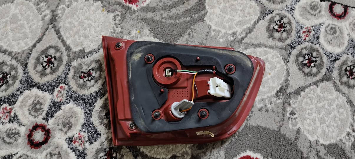 سلام عليكم بغلايتات سورنتو ايمن اصلي تفصيخ ابو الد قيم وخذ مكاني بغداد رقم الهاتف ***********
