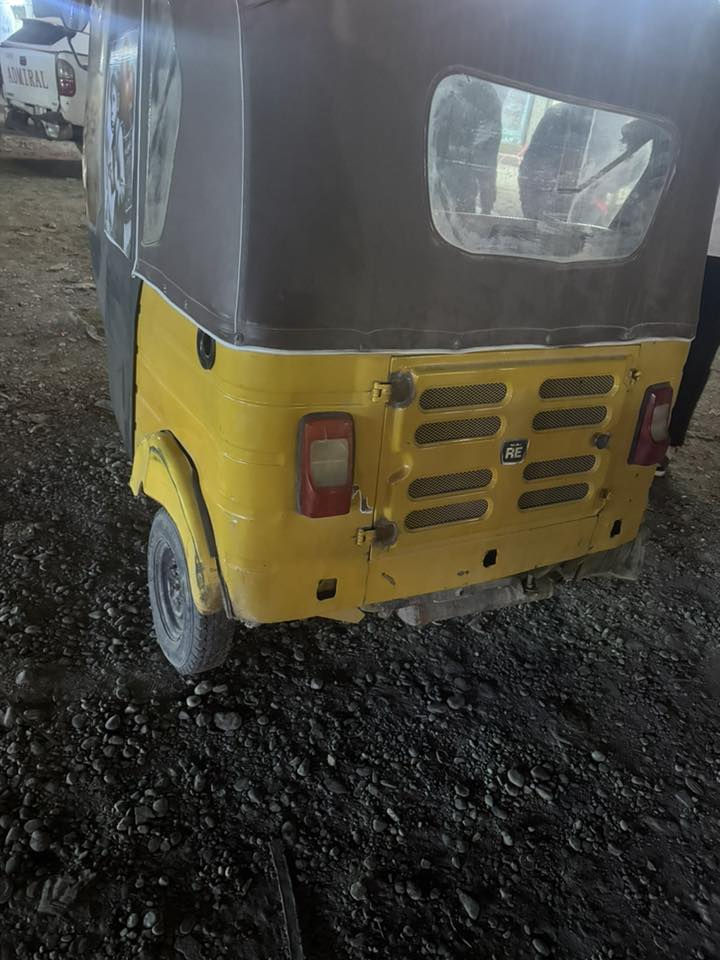 السلام عليكم تكتك للبيع 2019 شهر 11 اوراقها اصليه مصبوغه عام يرادلها ترتيب السعر 2800 قفل مكاني تقاطع الدرويش ‭***********‬
