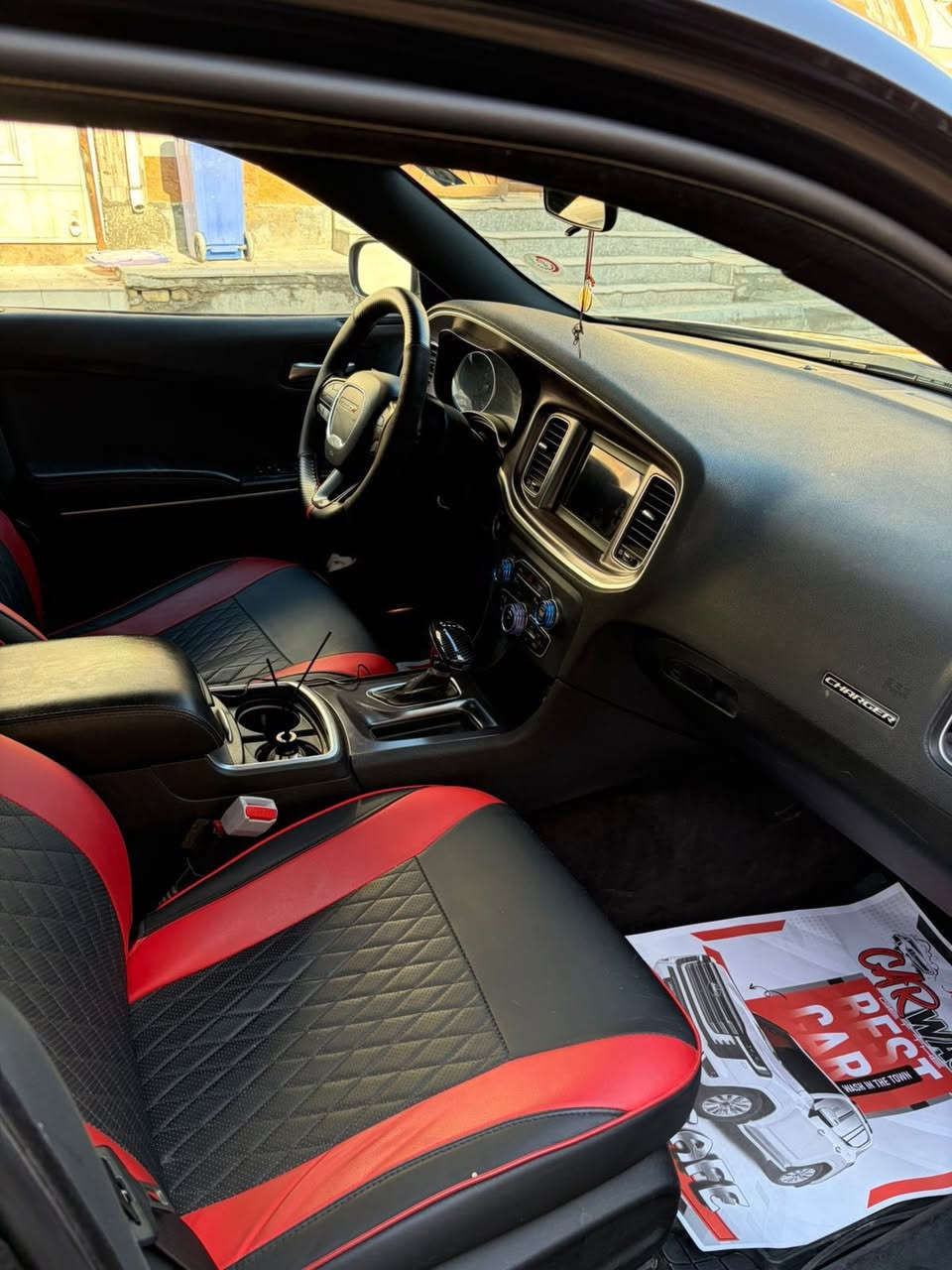 السلام عليكم 
جارجر ٢٠١٨ 
السياره كلين بدون حادث بدون قطرة صبغ شرط
بغداد بسمي مداور ثاني يوم 
ماشية ٩٠ 
موصفات sxt معروفة
السعر ٢٢٠ وبيها مجال بسيط حك الجية 
مكان السيارة السماوة 
الاستفسار الانتصال 
***********
او خاص مفتوح
