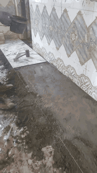 خلفه سيراميك جداري ارضي شغل درجه اولى وزن ليزر شغل مرتب ***********
