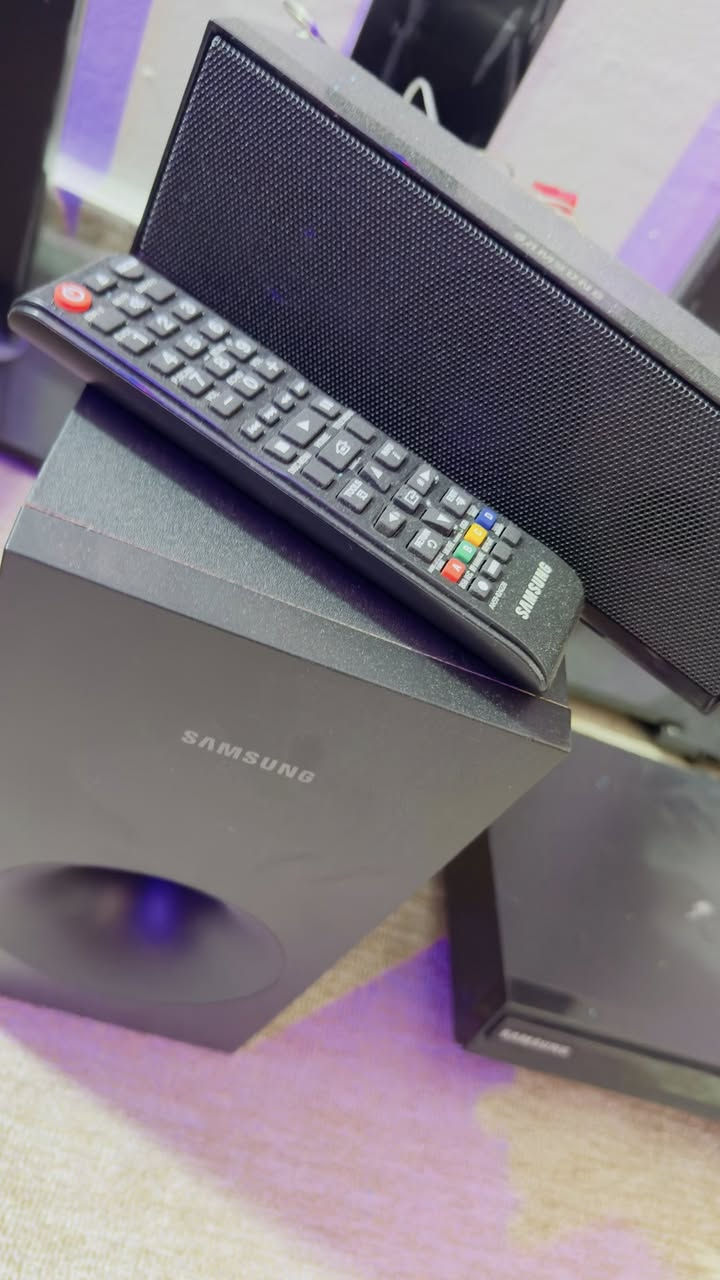 هوم ثیتر امڤلیفایر محیطي روعة من سامسونج
HDMI
Audio in
Radio FM
ساوند سستم صالة او بيت
بيه مدخل يو اس بي U.S.B
بيه مداخل مايكروفون Jack
صوت ونقاوة عالية جدا
ماركة Samsung
مامستخدم السماعات بالجيس واحتمال تكون عرض محلات او مراكز عرض للبيع الينطي بيه سعر اعلى ابيعه وزاد الله من زاد


**إذا كنت صاحب هذا الإعلان وتريد حذفه لأي سبب، رجاءا أرسل رسالة إلى الدعم الفني**
