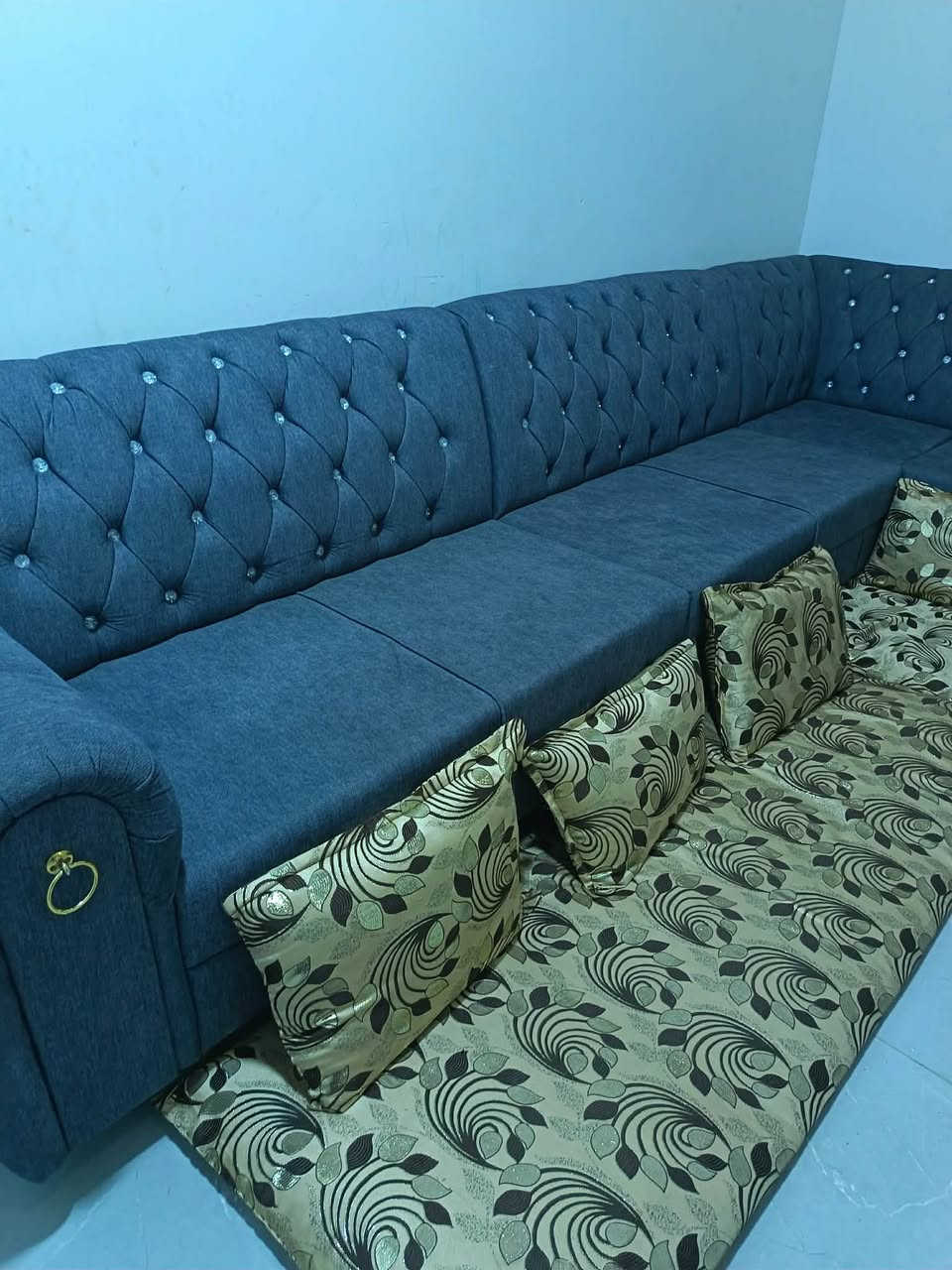 ديوان نضيف حيل ما بيه اي اضرار سعر 300 نهايته عنوان موصل حي السماح الشراي يتفضل خاص 7 امتار ونص قياسه


**إذا كنت صاحب هذا الإعلان وتريد حذفه لأي سبب، رجاءا أرسل رسالة إلى الدعم الفني**