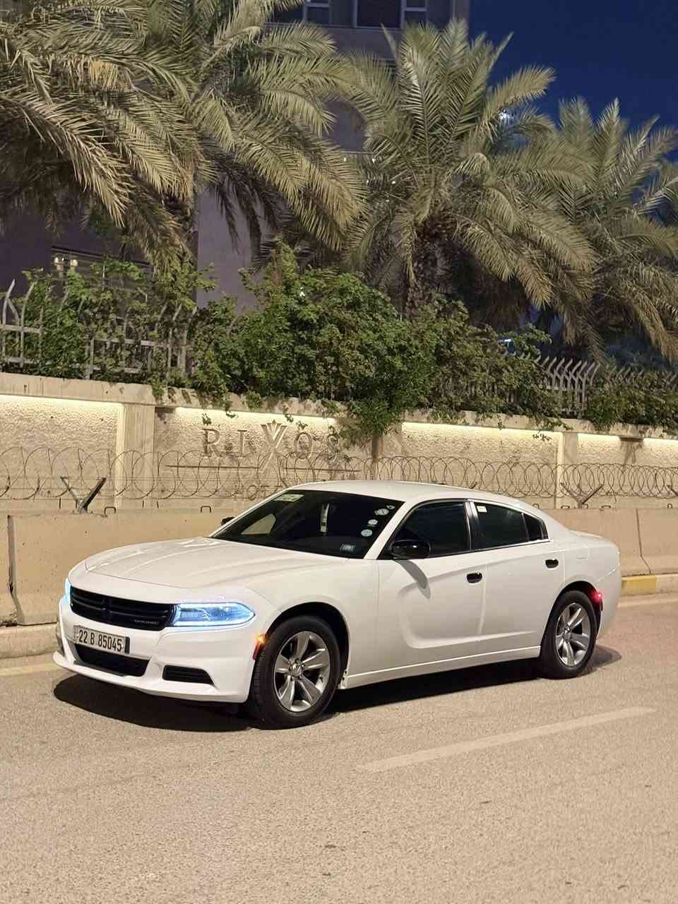 السلام عليكم 
جارجر موديل 2021كلين 
مواصفات بلاك بيها مكانين بارد وطخه زغيره باب سدر شوف العين 
رقم اربيل تريد تحويل تريد وكاله 
حداديه جديده تخم تاير جديد 
مكاني :ميسان 
السعر 268وبيها مجال بسيط   
الرقم ***********
