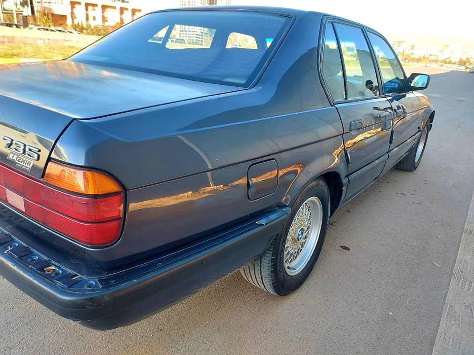 السلام عليكم ورحمة الله وبركاته BMW 🇩🇪موديل 92 حجم 735 السياره كير ومكينه مكفوله مصبوغه لجماليه وبي جراد حاليأ مكفول من الكص والخياس وضربه السياره فتحه تحويل بشرط مواصفات معروفه 4جام كهرباء تلفون فتحه 
مكانه سليمانيه او فلوجه 
لمعرفه المزيد الاتصال على الهاتف   السعر 
49بيه مجال 💸
***********
*********** الفلوجة, الأنبار
