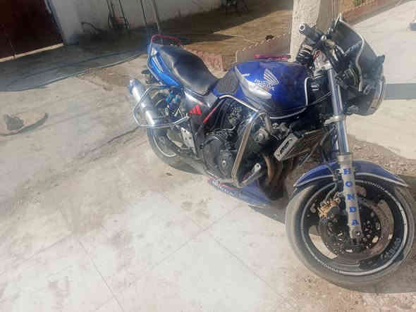 للبيع سبي فور جيل ثاني اوراق كامله ***********
