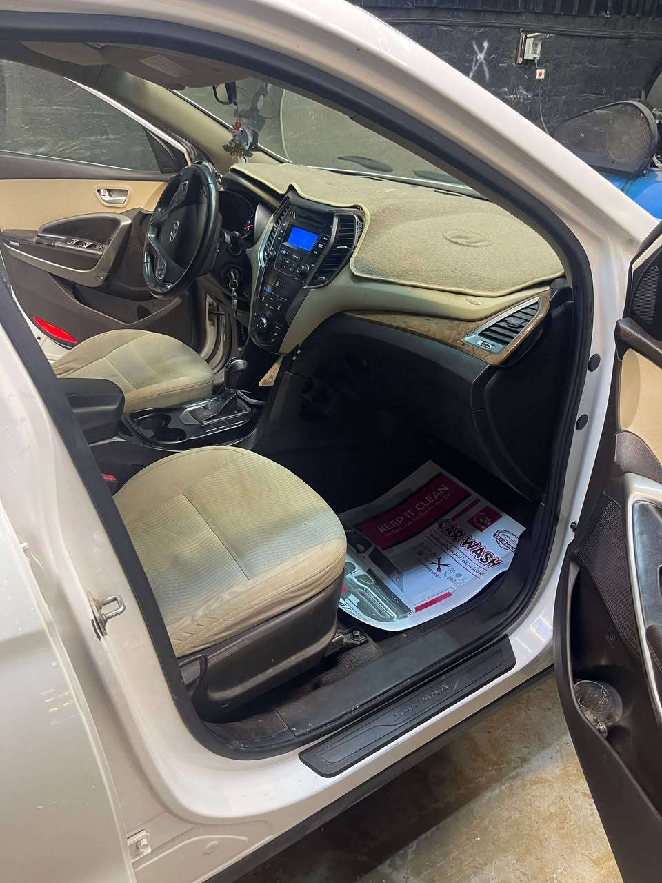 ... 
السلام علیکم ورحمة 
سنتافي ٢٠١٤ خليجي ۲٤٠٠ دوش السياره جاهزه وحلوه ومرتبه عل آخر حبایه شوف عينكم السياره برغي ما ناقصها تجي تشغل وتطلع السياره بیها باب وجاملغ مضروبه بالعراق ونصبغت الصفحه مالتها مال الضربه عل مود اللون السياره حساسات تحكم ستيرن جهتين  تلث قطع تبريد سبعه راكب سنويه وهزه جديده وبسمي الخليجي اني أبيع صبغ عام رایدها. ب۱۲۸ وبیها مجال الشراي بي خير ويدلل 
+9647706833428


**إذا كنت صاحب هذا الإعلان وتريد حذفه لأي سبب، رجاءا أرسل رسالة إلى الدعم الفني**