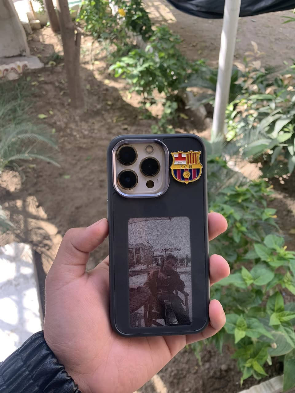 السلام عليكم ايفون 13pro كله شغال ذاكرته 128 بطاريته 77 مبدل شاشه تفصيخ و ضهر احسن نوعيات ممبينات اصلا ويا كفر تكدر تخلي صورتك بي والسلفي بيها وصخ شويه ما مبين السعر 420 مكاني بغداد حي الجامعه الرقم (***********
