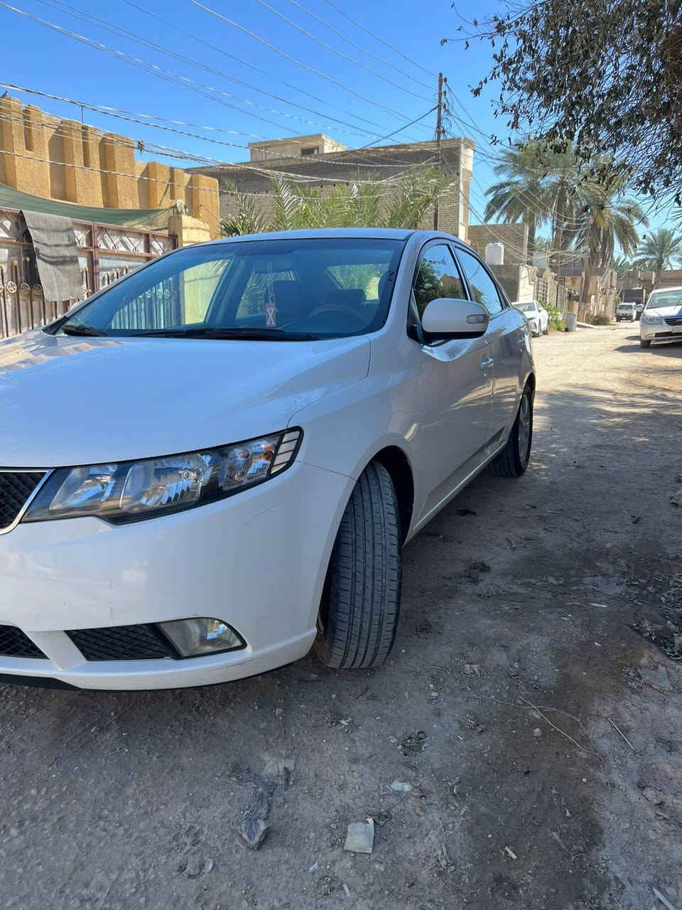 سيراتو 2010 بلاديه   ع وضع الشركه 
كفاله عدا باب مبدل شرط سونار مؤسسه بدون قطرة صبغ مكينه كير حداديه تخم تاير +سبير بطاريه كله جديد.  داخل ماروني   مكان السياره الاسكندريه.  رقم سليمانيه تحويل وكاله.السعر ٩٧وبيها مجال ***********
