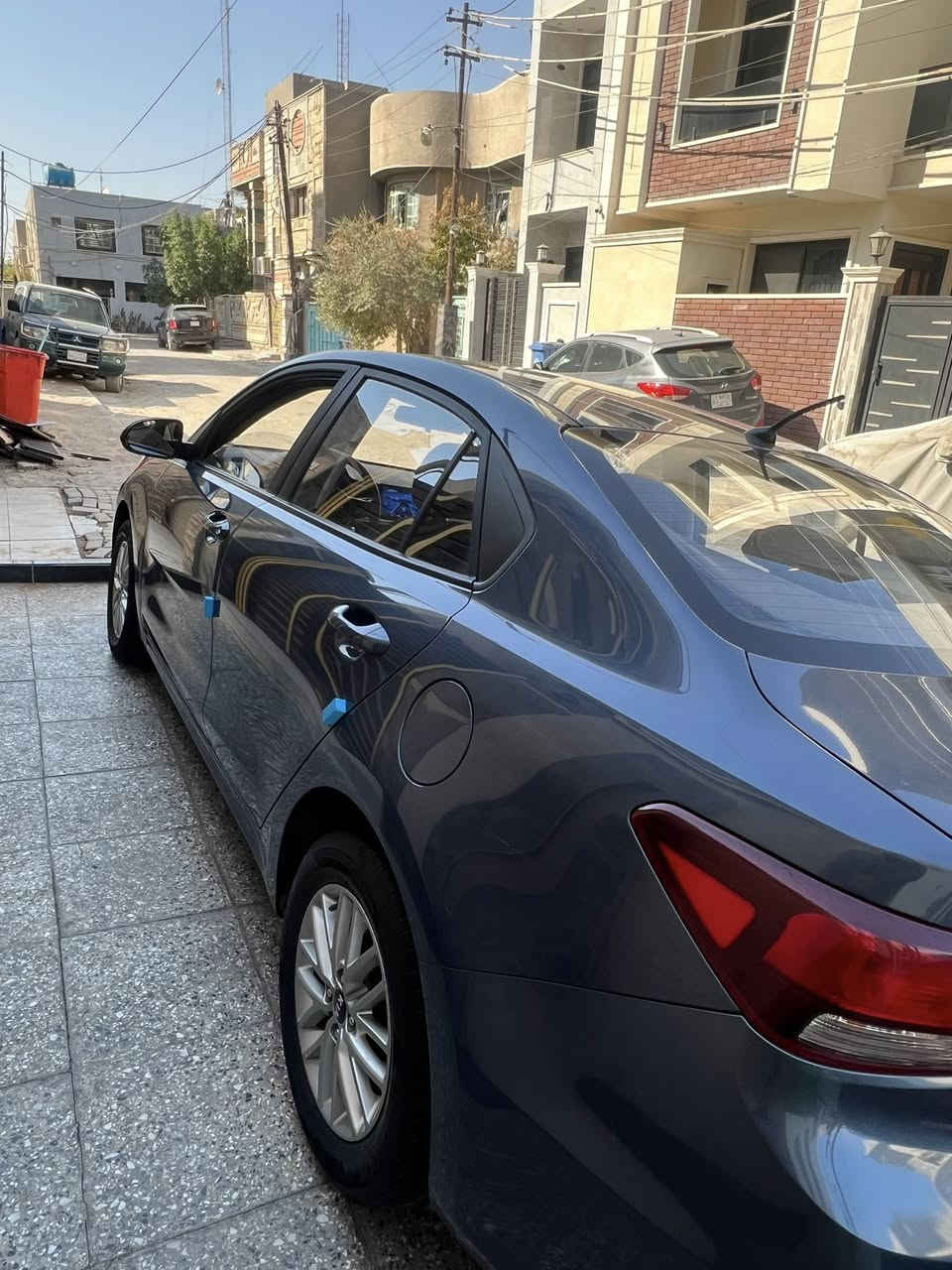 السلام عليكم
كيا ريو للبيع موديل 2019 خليجي 
السياره مكفوله من الدعاميه للدعاميه رقم اربيل بأسمي رقم جديد هزه جديده ماشيه 36 الف 
السعر 130 ورقه بيه مجال بسيط 
العنوان بغداد 
الرقم ***********
