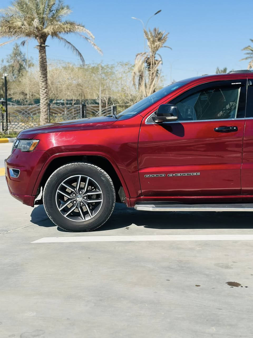 السلام عليكم
جيب لاريدو 
موديل 2018
السياره فول للاخير حساسات شاشة كبيرة
السيارة حادثها بأمريكا تخريب 
بالعراق بيها اماكن معجون  
و مصبوغه عام بدون لا لغود ولا شواصي ولا دواخل 
السياره مكينتها جديدة
و عليها منضومة غاز  
بسمي تحويل مباشر 
مكانها ديالى بعقوبه 
السعر 177$ و بيها مجال 

رقمي ***********
