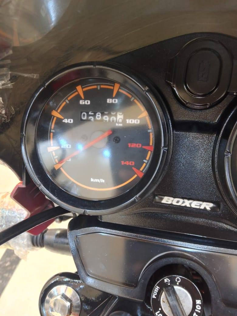 السلام عليكم بوكسر للبيع اوراق الكفاله عامه زيرو السعر مليون و 800 العنوان البصر عنوان ياسين خريط***********
