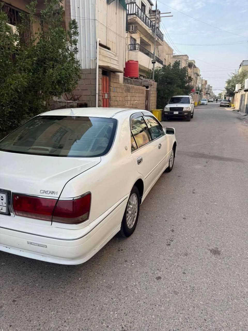 السلام وعليكم ملكه موديل 2001 اصل رقم كركوك بسمي هزه جديده كتاب كمرك كامل باقيه دفع كمرك فقط مكينه ففتي سياره مكفوله كص وضربه سياره جديده كرستال اصل 3 دكم تبريد حداديه مكينه كارتون جاهزه من كلشي السعر 65 قفل رقم هاتف *********** مكان البصره
