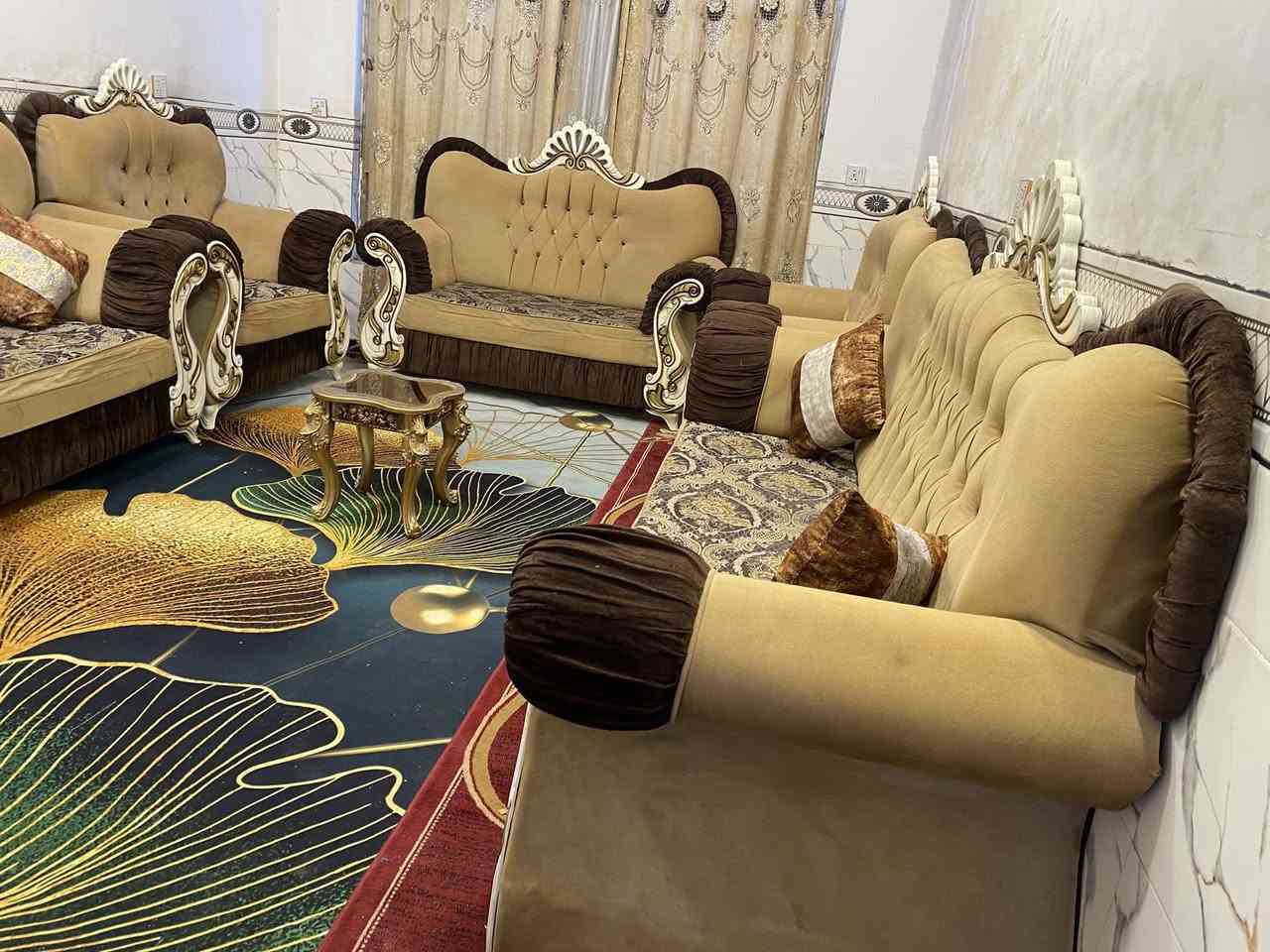 تخم ملكي 10 مقاعد مع طبله اخو الجديد اي ضرر مابي تسكام السعر 325 وبي مجال المكان كربلاء ***********
