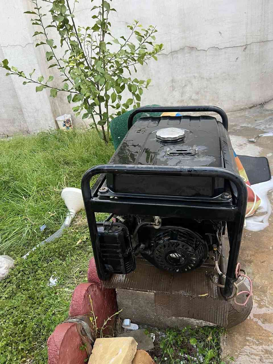 مولده للبيع 7 امبير  السعر 90 الف


**إذا كنت صاحب هذا الإعلان وتريد حذفه لأي سبب، رجاءا أرسل رسالة إلى الدعم الفني**