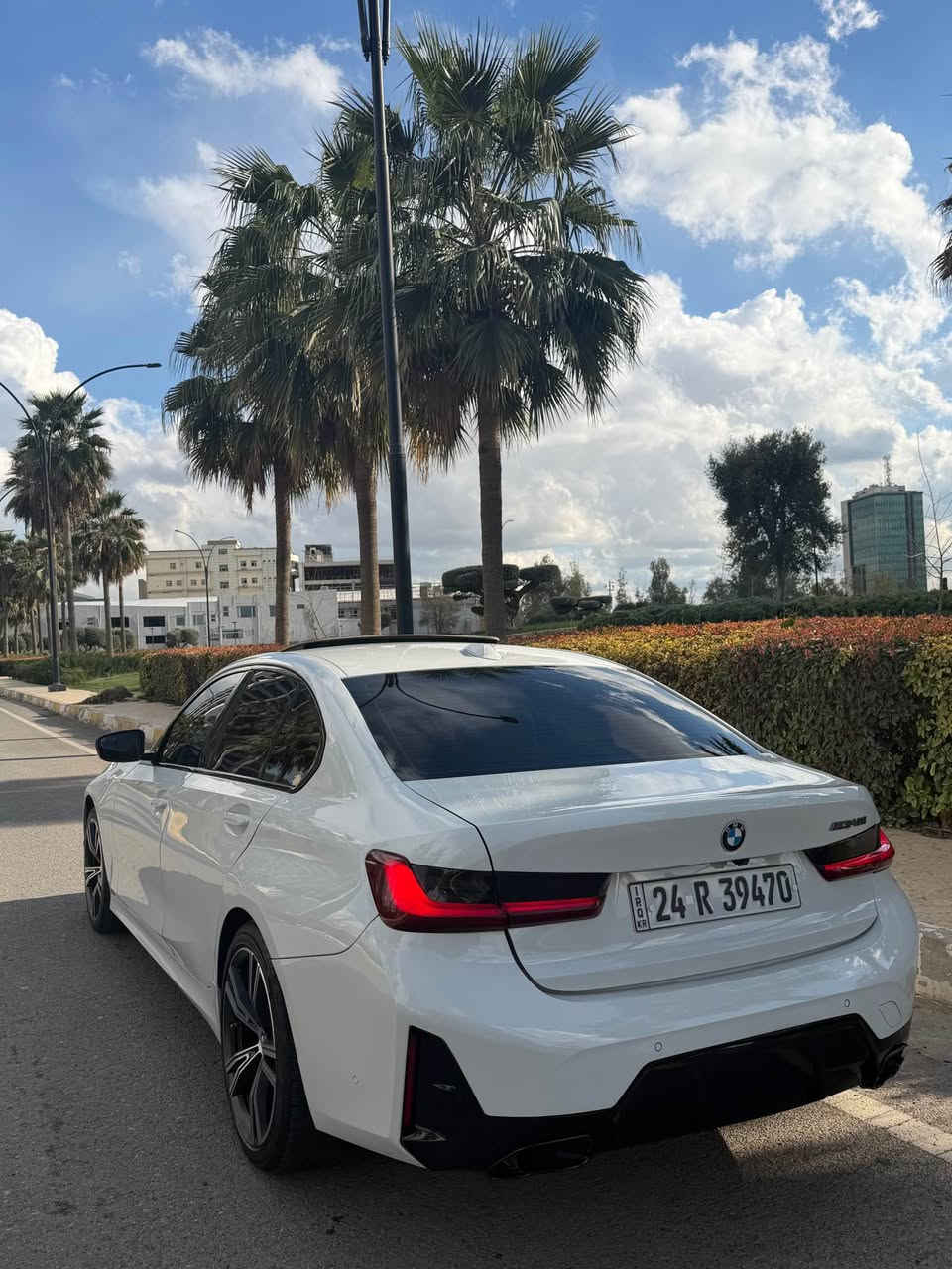 Bmw 330i 
Model 2023
32 mil roshtwa
Be sbuxa 2 parchay PDR be zhore be erbag
Kraita M package 
Ger u machina ba shart 
0750 882 6960 
0770 478 8502 أربيل, العراق
