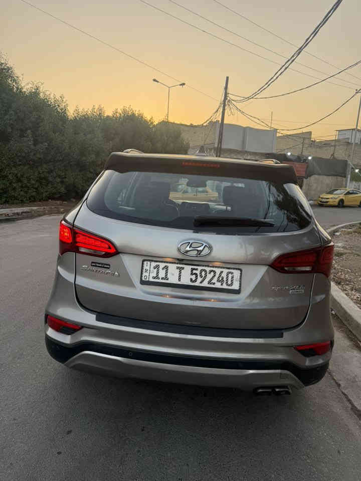 السلام عليكم سنتافيا 2017 وارد أمريكي حادثه خشم الجاملق نفسه مصبوغ بدون دواخل بدون ايرباك مكينه 4سلندر خمسه راكب بنوراما بصمه كشنات تدفه وتبريد وكهرباء وخزن ميموري السياره فول مواصفات السعر 150$ وبيه مجال الاستفسار  *********** مكانه بغداد
