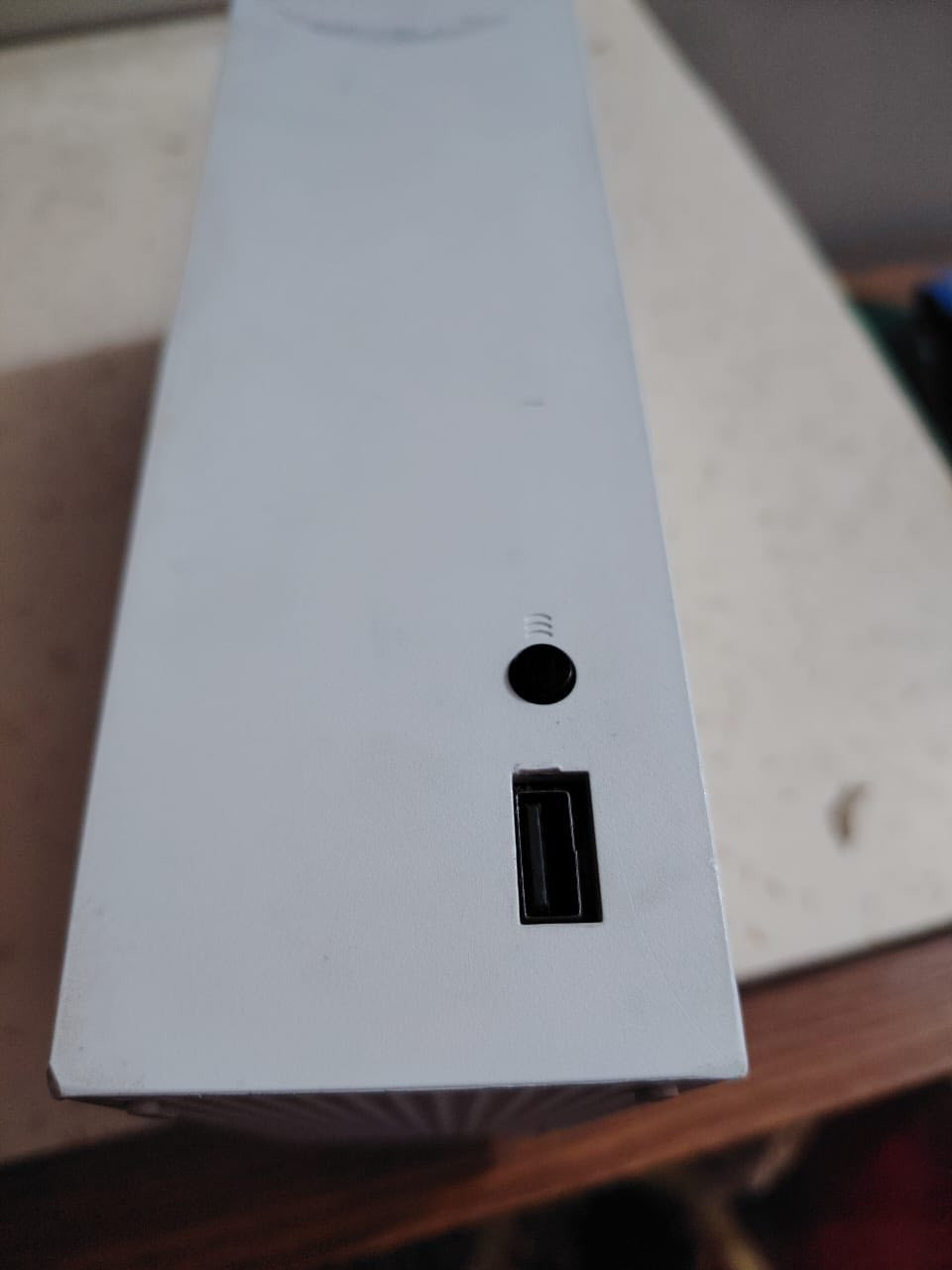 اكس بوكس للبيع مفتوح الجهاز
لغرض تبديل usb سعر جهاز
270 جوستك واحد 
ثنين جوستك  وماوس وكبيورد ب300
مكاني بغداد الجديدة 
رقمي ***********
