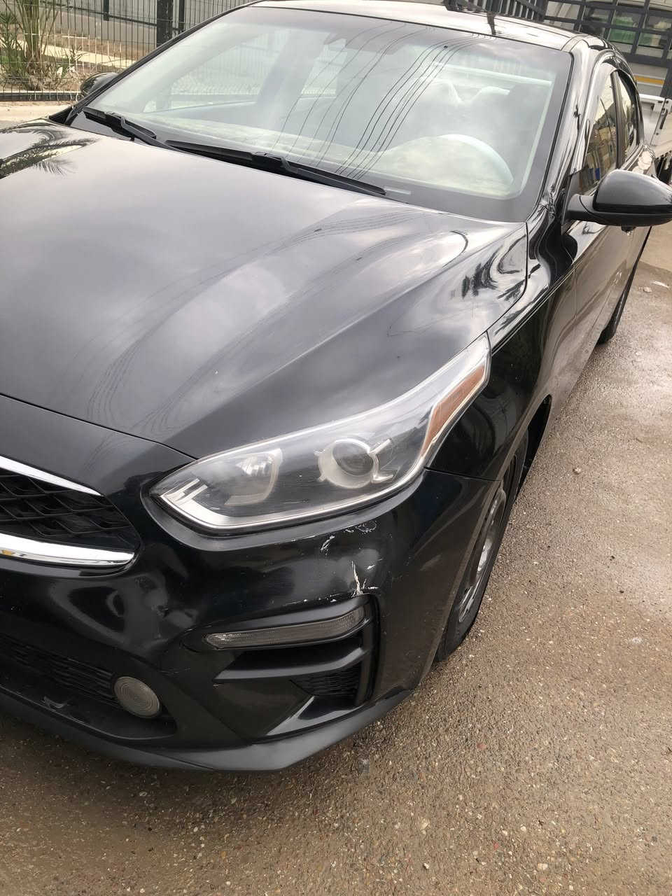 السلام عليكم كيا فورتي 2021ماشية 78 بيه منظومه غاز  باتري جديد تاير جديد سعر123بيه مجال مكان السيارة بغداد الدورة للتواصل ع هذا الرقم***********
