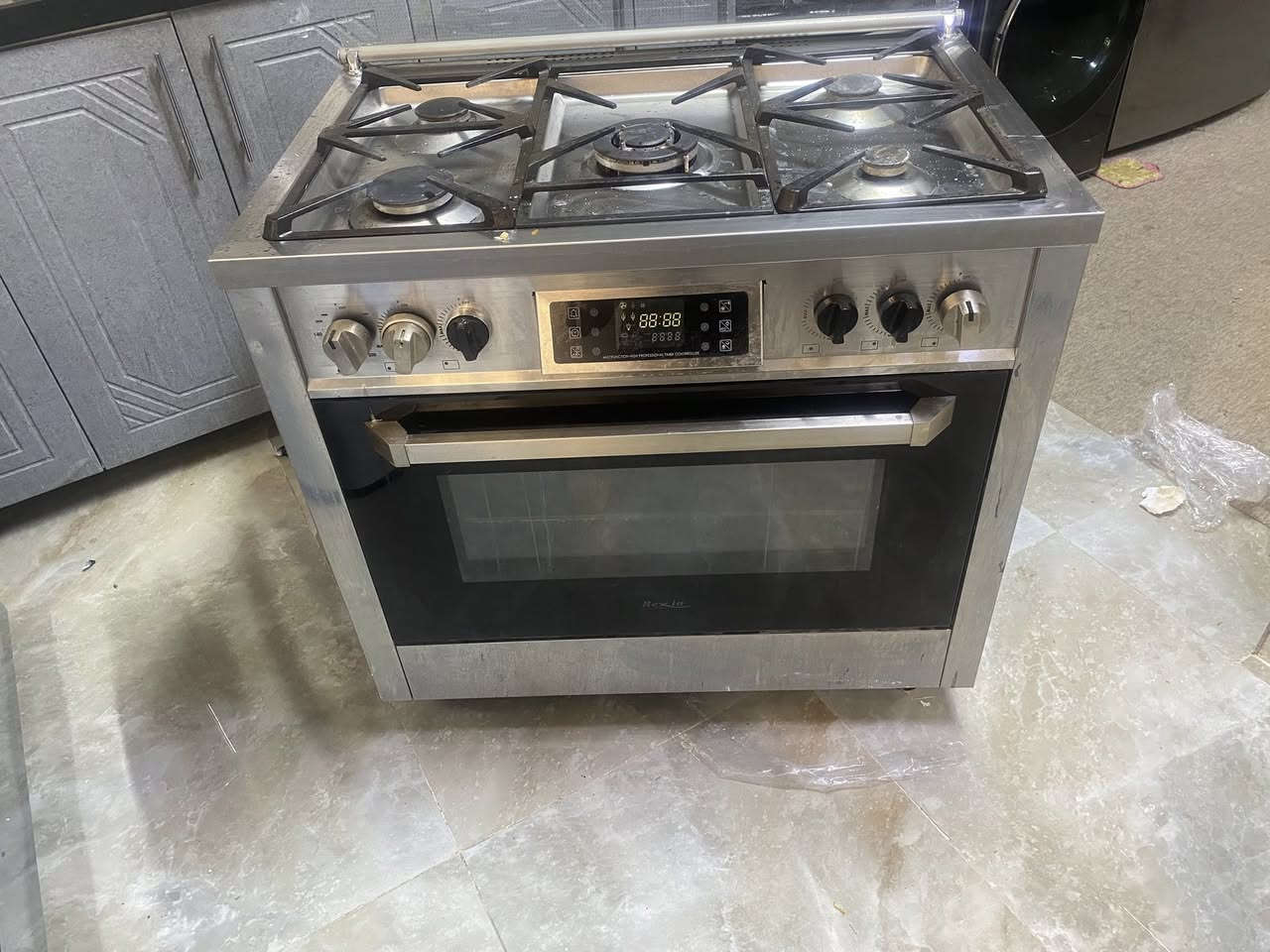 سلام عليكم طباخ للبيع بسعر 300كلش جديد  قبل شهر اشتريته العنوان لغزاليه


**إذا كنت صاحب هذا الإعلان وتريد حذفه لأي سبب، رجاءا أرسل رسالة إلى الدعم الفني**