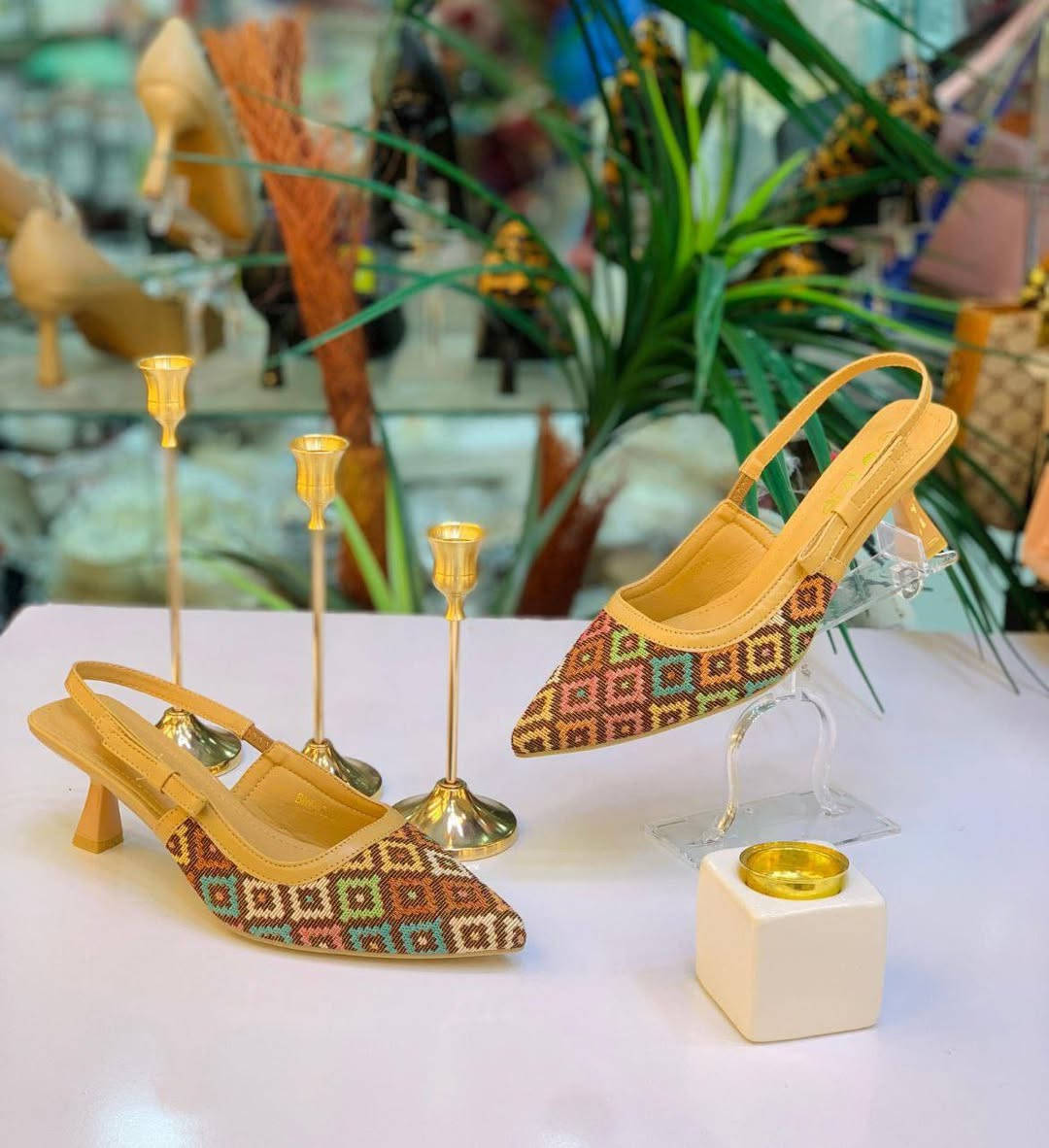 ‎كعب ارتفاع 5 سم
السعر 13الاف فقط 
37-38-39-40-41‎ بغداد, العراق


**إذا كنت صاحب هذا الإعلان وتريد حذفه لأي سبب، رجاءا أرسل رسالة إلى الدعم الفني**