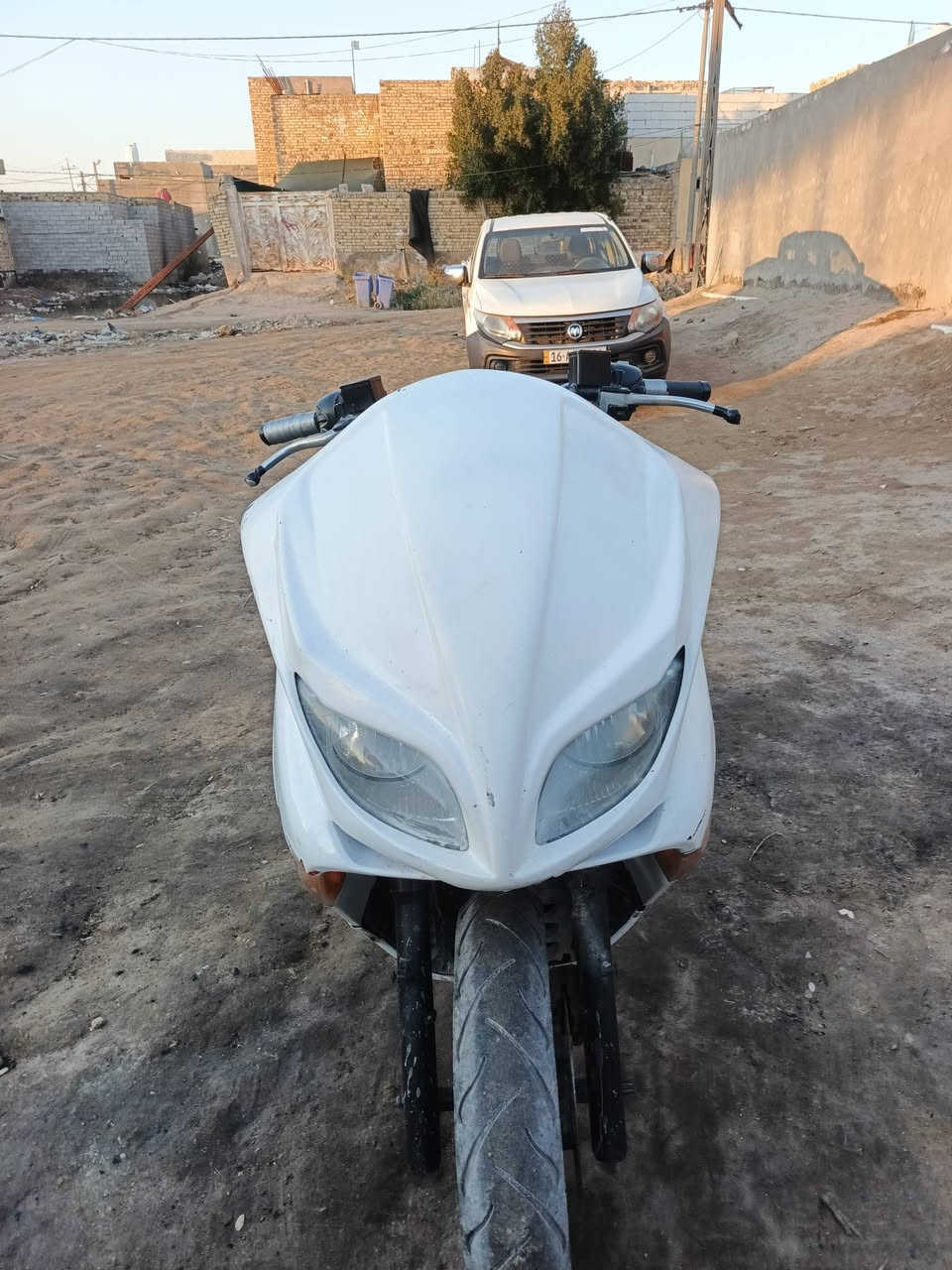 سلام عليكم فورزه0/9البيع سعر ب600وبيهه مجال الشراي هاذا رقمي واتساب *********** او مراوس اربعه گير كامله
