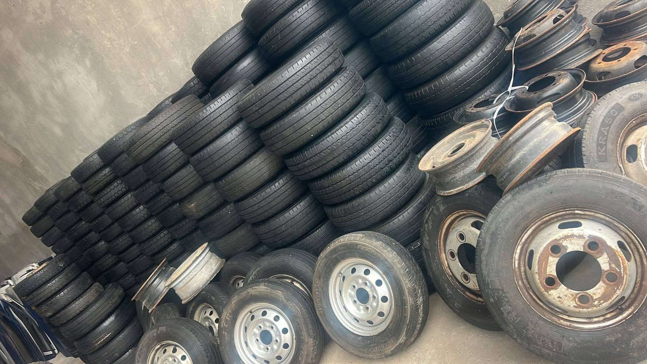 للبيع جمله فقط
جميع كصاات وأبواب بنكو 
***********
