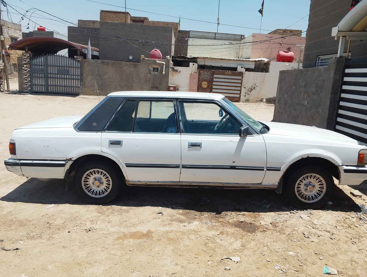 السلام عليكم سوبر للبيع رقم بغداد انكليزي شرط المداور ثاني يوم مكينه وكير فيفيتي جدد حداديه 100/60 شاشه اما الباقي شوفت عينك السعر 30وبيه مجال مستعجل عله بيعته رقم  الهاتف*********** العنوان ديوانيه اخوان الموشراي لايكسر بل سعر
