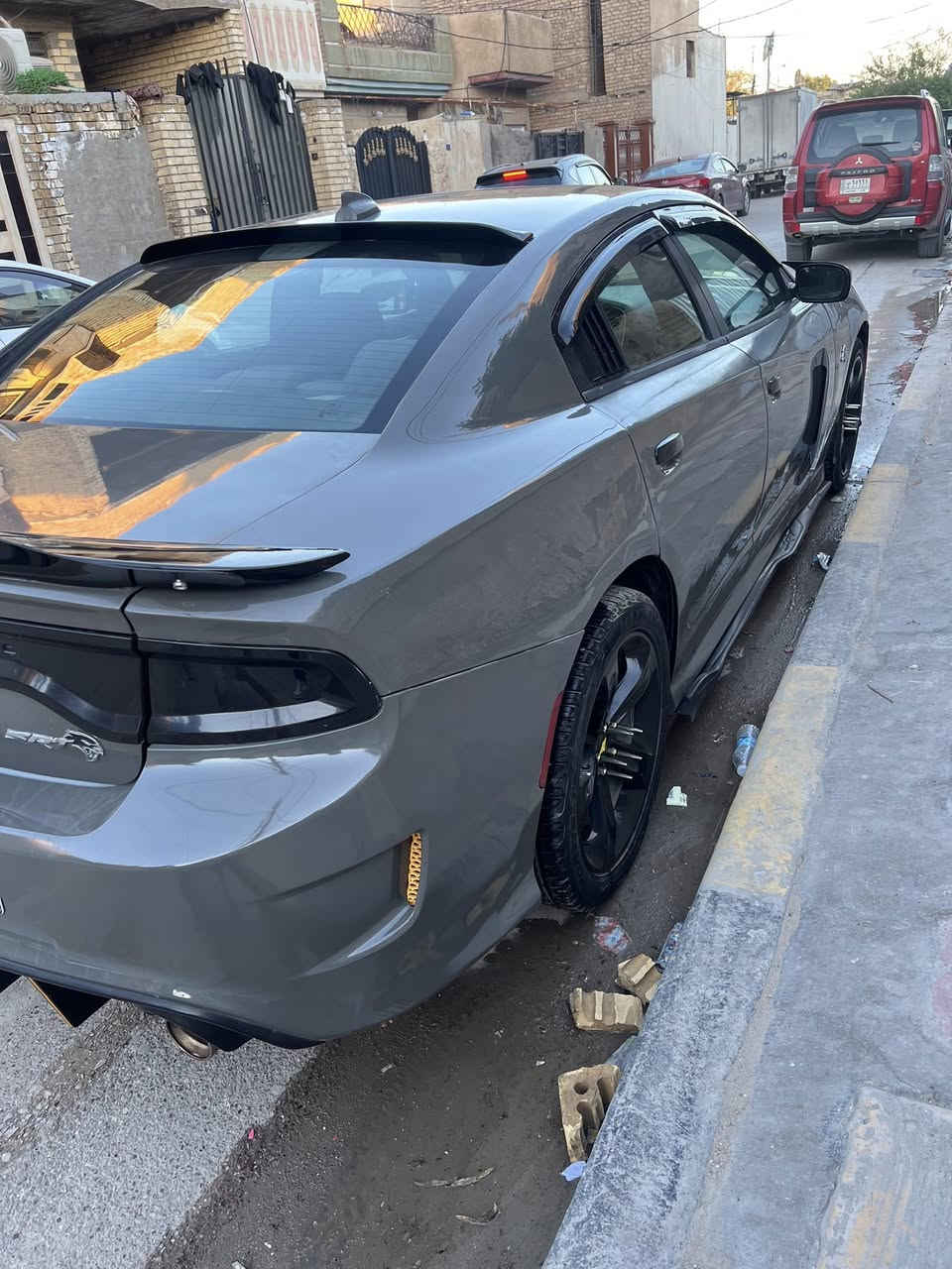 السلام عليكم للبيع جارجر 2015
رقم بغداد تحويل ثاني يوم  هزه وفحص جديده  السيارة ما بيه اي عطل 
رقم الهاتف ***********
السعر 153 
مواصفات
بصمه 
تو ويل 
6سلندر 3600
تحكمات ستيرن 
كير طيارة
كشنات حضن
تشغيل عن بعد 
كشنات كهربائي 
مري هيتر
مثبت سرعه 
تبريد وتدفئه 
شاشة وكامرة خلفية 
السيارة مصبوغه عام تغير لون
