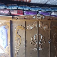 غرفة خشب • مستخدمة شهرين • للبيع