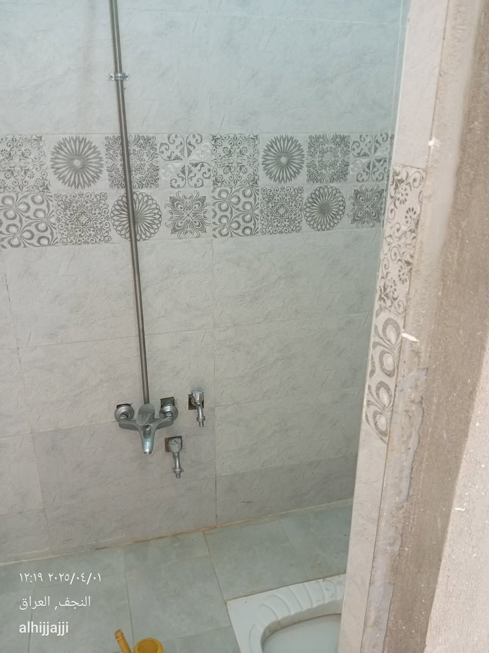 بيت زراعي للبيع 
50 متر طابق واحد بناء درجة اولى مال جناي منطقته مخدومة وناسها طيبين البيت جاهز للسكن وكامل من كلشي سخان خزان خط مولدة ماطور ماي سطح اشتايكر بناء البيت كله طابوق و اساس سقف كونكريت مسلح و جاهز من كلشي بياض سيراميك خلاطات مصابيح انارة و بسعر مناسب للمعلومات الاتصال على ***********
