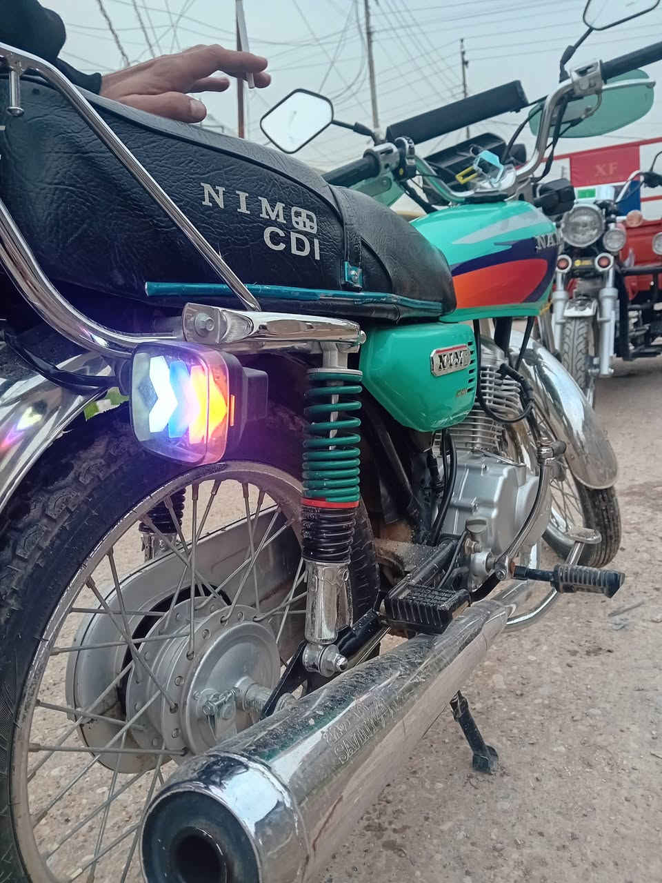 السلام عليكم دراجة نامة امتياز مديل ٢٤ بعدها جديدة كاملة من يدك للشارع شلعة ومعدل تخبل المكان بغداد بسماية مجمع الإحسان رقم ***********
