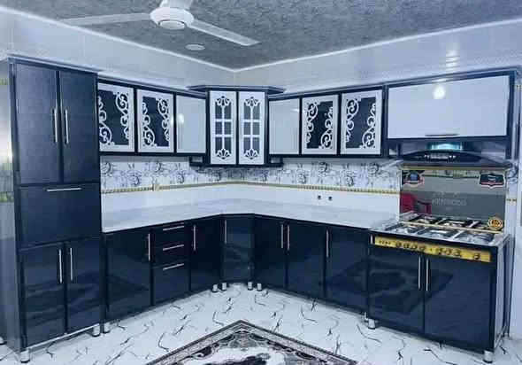 يوفر لكم معرض القمة الالمنيوم والبلاستك  أحدث الموديلات يوجد ابواب شبابيك الامنيوم بلاستك  شرط جوه السوك 
 بأنسب الأسعار زورونا تجدون كل ما تريدونه في عالم المطابخ 
📍صلاح الدين الشرقاط قرب قاعة ابو التاج الملكي 
***********
