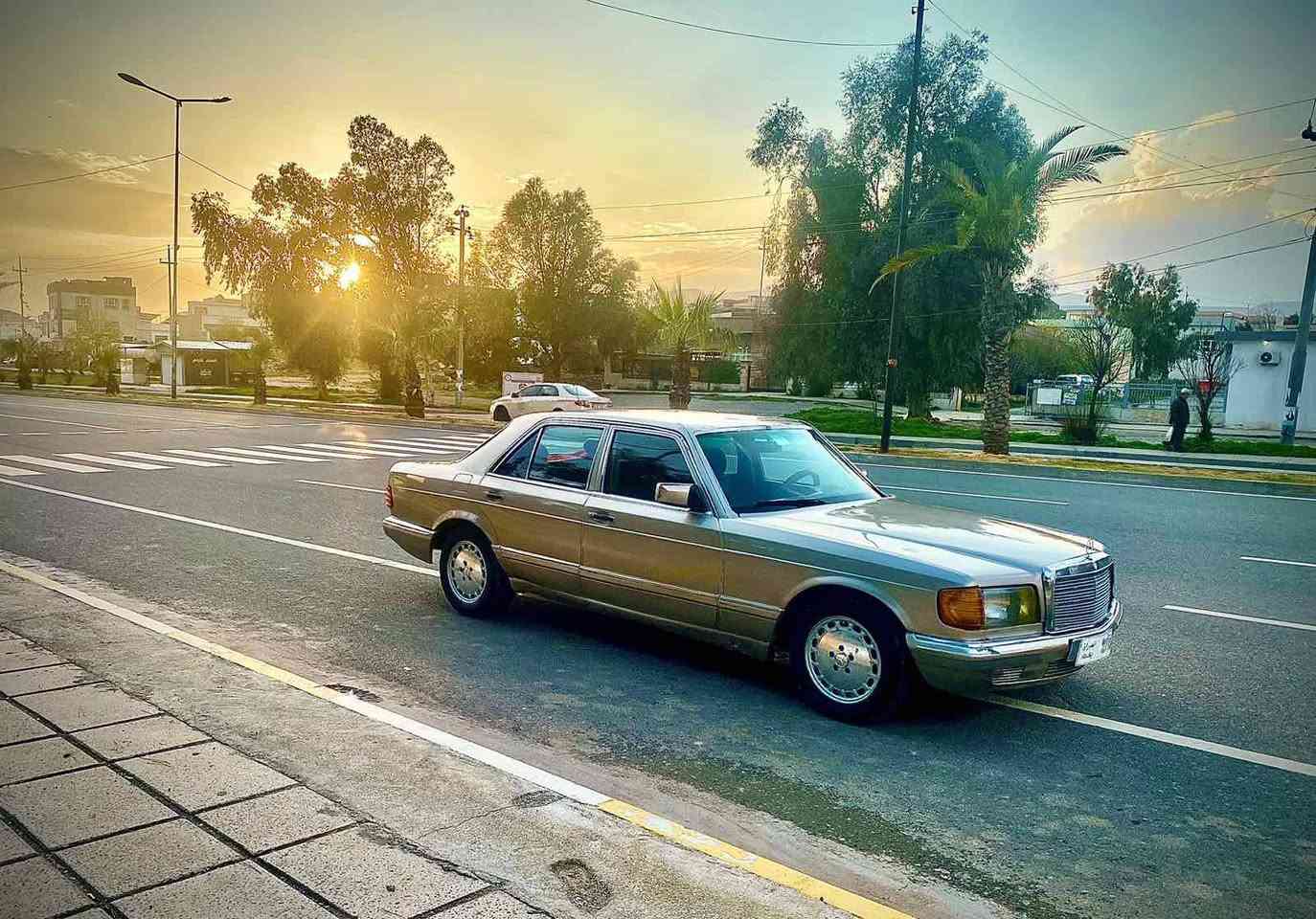 مرسیدیس ڕیاسی 
 بۆفرۆشتن 
ئاڕم پلاستیک سلێمانی 
گێڕ تۆماتیک
مەکینە بەتە
مۆدێل 1989
ڕەنگ برۆنزی
سوکان پاوەر 
سەقف سڵاید
جام کارەبایی
زۆر مواسەفاتی تر
بۆ پیوەندی کردن 
*********** كويسينجاك, أربيل
