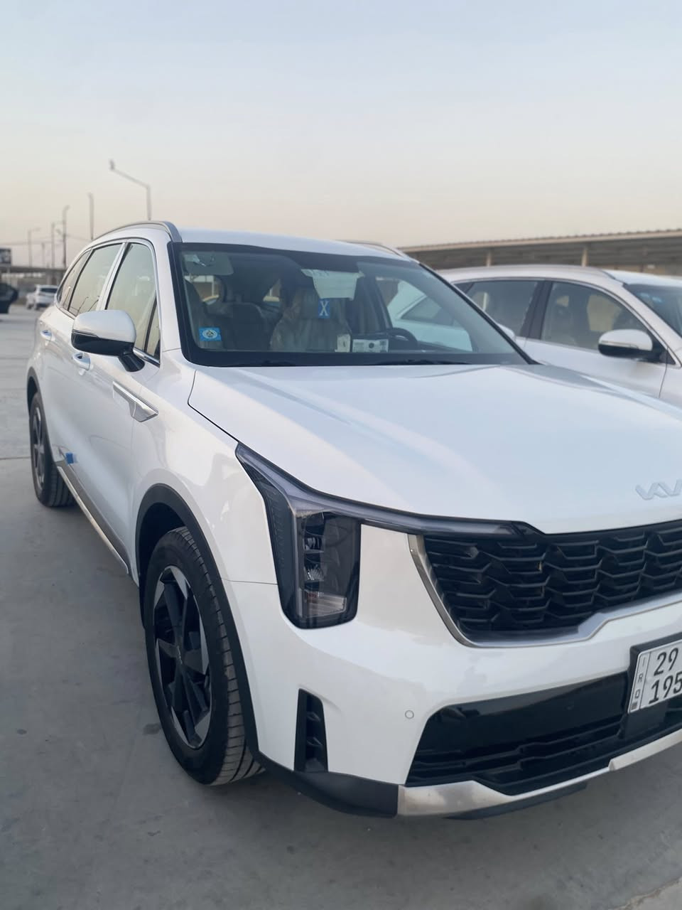 السلام عليكم 🚗سورنتو 2024    ضمان دوليه
مرقم واسط  رقم جديد انكليزي 
6 سلندر 
سياره كفاله عامه 
 ماشية 10 الف
مكاني واسط  السعر 295 ورقه 
رقمي ***********
فقط بيع
