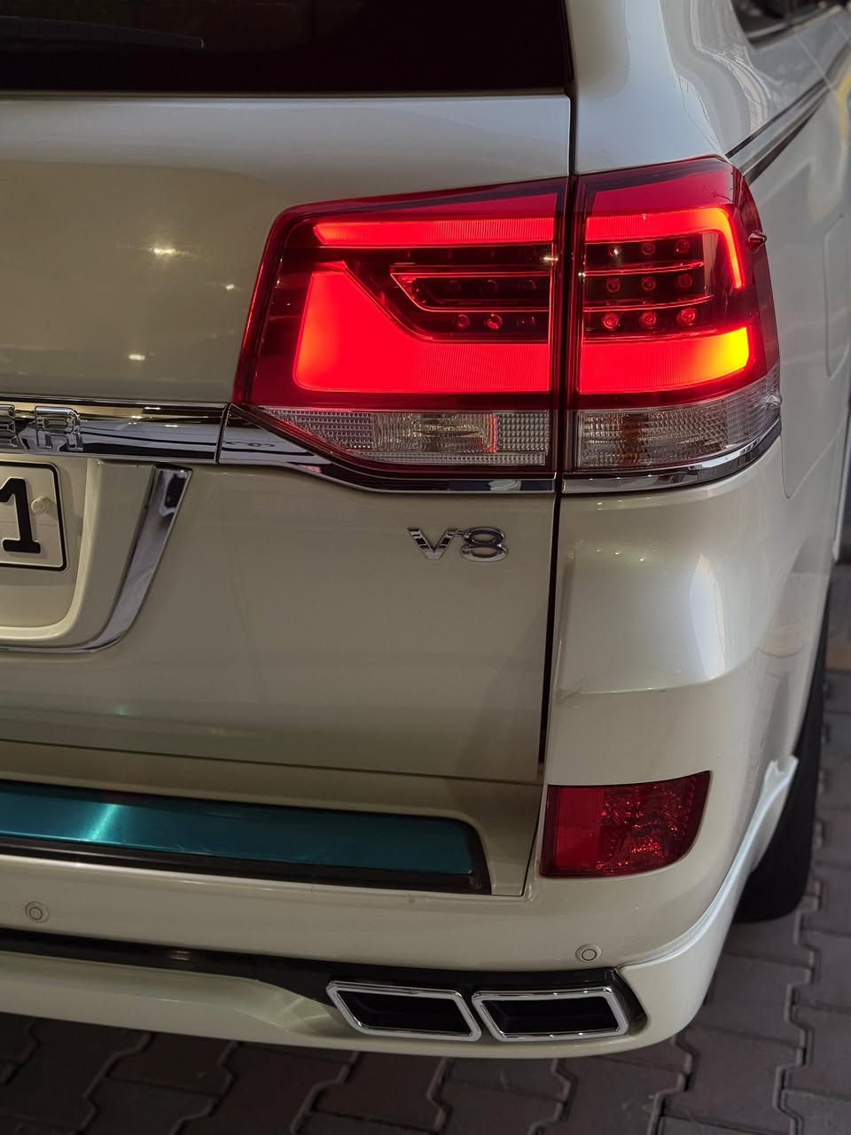 🔥 لاندكروز GXR فول مواصفات موديل 2021 🔥
🚘 محرك V8 ثمانية سلندر
⚙️ سعة المحرك 4.6 لتر
✅ شركة ساس أصلي درجة أولى
✅ الممشى 110 ألف كم حقيقي وبشرط
✅ مكفولة كفالة عامة من كلشي
✅ مرقمة وجاهزة باسم الزبون

📍 للاستفسار وزيارتنا:
معرض M.cars – كركوك / ساحة الاحتفالات

📞 الاتصال فقط:
***********
***********
