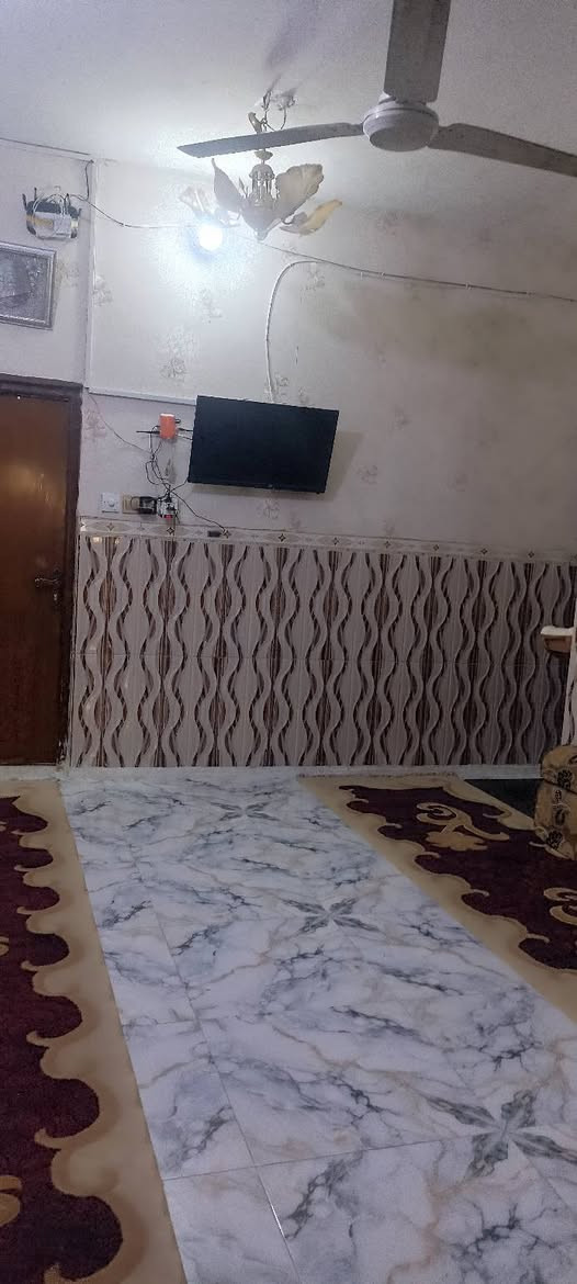بيت للبيع مساحة 200م 
حي الوفاء قرب المستوصف
 مقابل فرع معهد الفنون الجميلة 
يحتوي على 4 غرف نوم 
الهاتف ***********
ملاحظة الاستفسار ع رقم فقط
