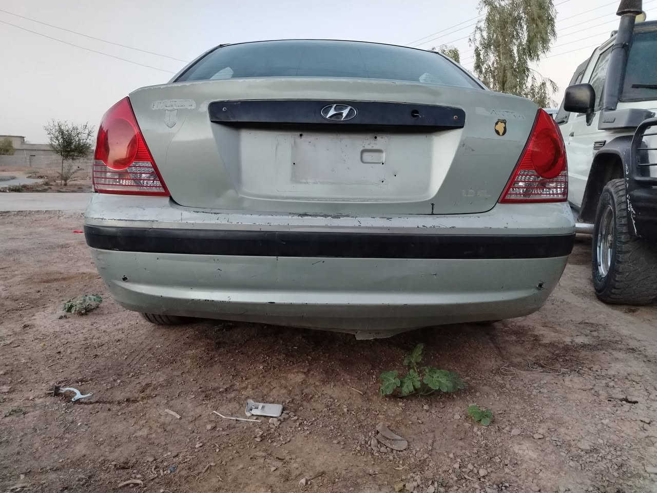 مال مزاد بيه كتاب محرك2000 موديل 2004 سعر 28 مكان ديالى ***********
