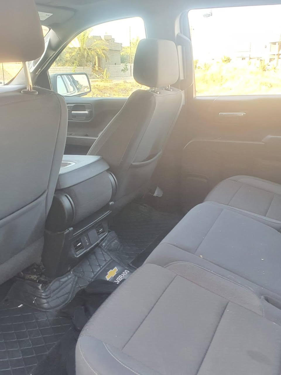 السلام عليكم
شيڤروليت سلفرادو للبيع 
موديل 2024 traill boss custom z71
محرك 2700 تيربو 4 سلندر
الحادث جاملغ الامامي الايسر تبديل وصبغ وربع البنيد صبغ 
السيارة ماشية 23000 km
السيارة شهداء مسجلة كركوك دولي 
مكان السيارة كركوك ناحية الزاب
للاستفسار الاتصال :
*********** 
***********
