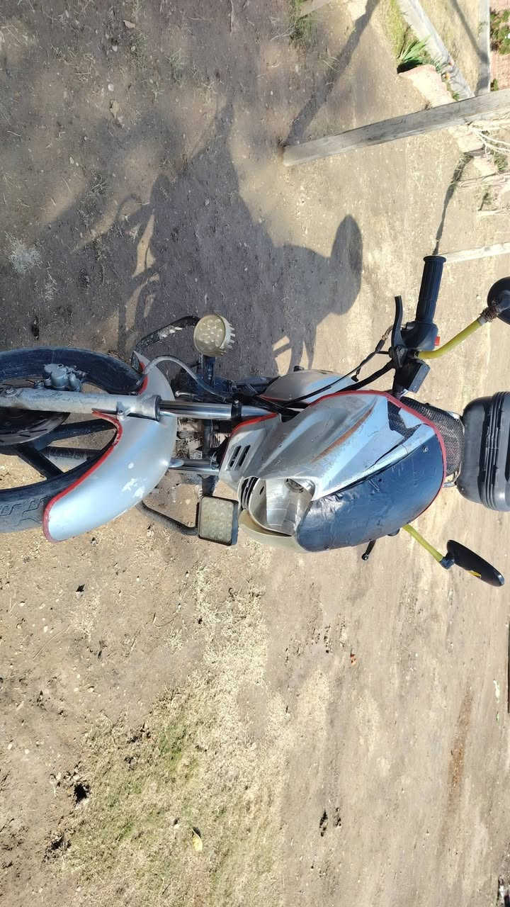 سلام عليكم موطور سايم لبيع موديل 17 عداد بدون اوراق اتكفل من سرقه سعر 500 وبيه مجال مكاني فلوجه كرمه ***********
