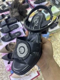 صندل نسائي • كعب صيفي • توصيل