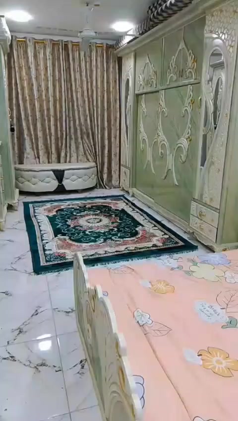 غرفة أخشاب للبيع استعمال قليل شغل عراقي  مو تركي نقص فقط التاج  السعر مليونين وبيها مجال العنوان أبو غريب  للإستفسار واتساب  ***********
