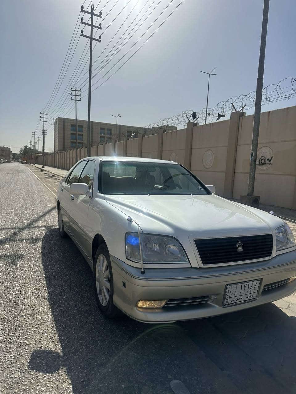 ملكة موديل 2003شاصي 71مدفوع كمرك وكاملة بس ترقم 4دكم كرستال دبل شاشة كشنات كهرباء تخم تاير
راعيها يمي بالنجف كير محرك جديد بيها طخة بالجاملغ الخلفي وجاملغ امامي فقط وباقي مكفول من الكص ونقل جثة والأصوليات سعرها 96وبيها مجال قليل للشراي مكاني النجف ***********
