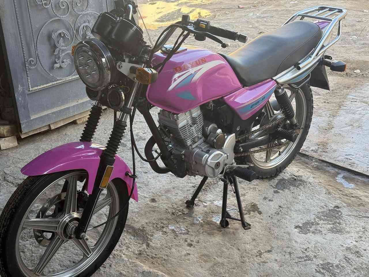 السلام عليكم دراجه دايون للبيع موديل 2022 اوراق الدراجه خير من الله سعرها 950 وبيها مجال مكان الحلة الهاشمية 
الارقام ***********
  ***********
