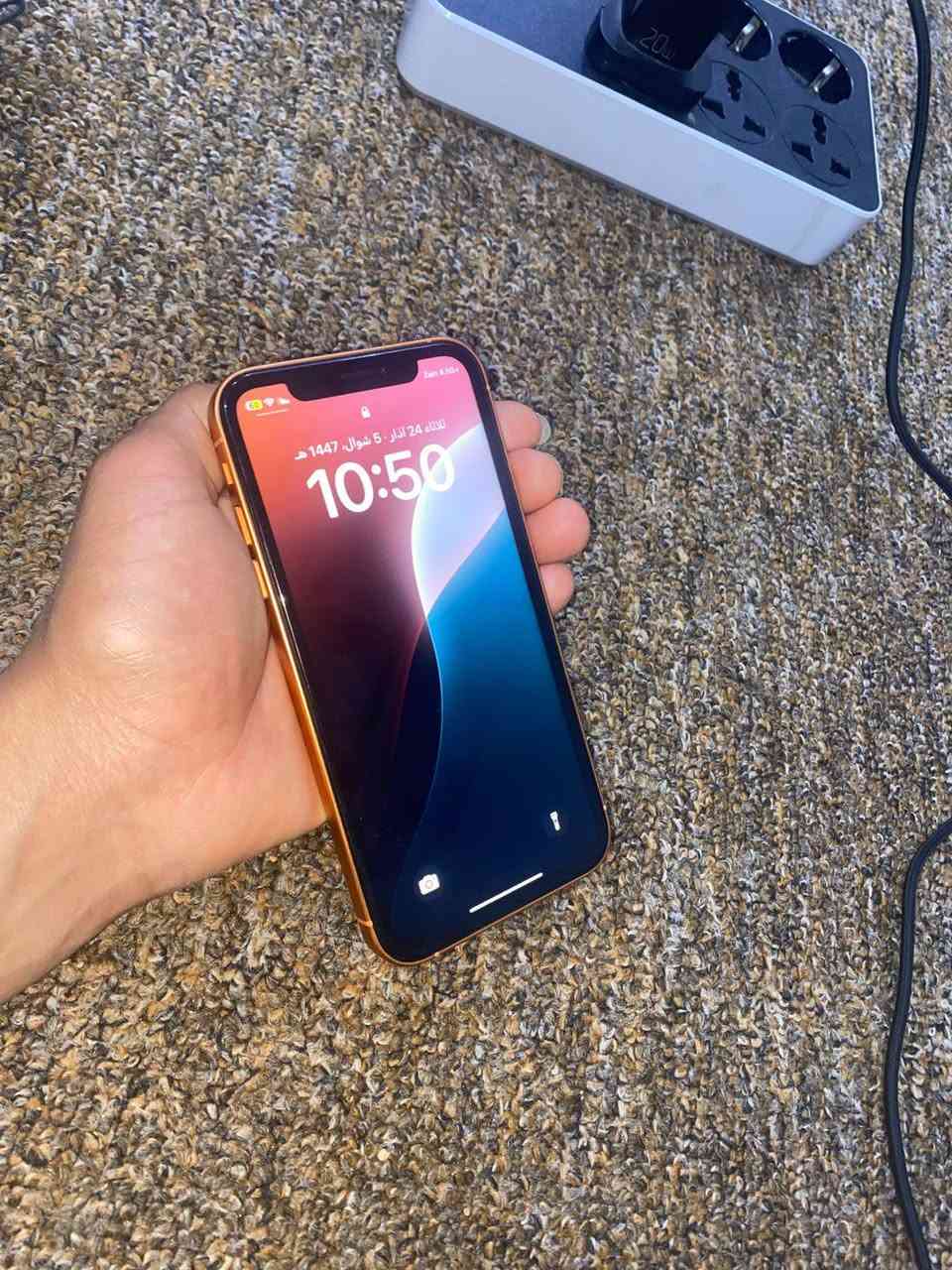 اسلام عليكم يوجد ايفون اكس ار محور 17 جهاز نضيف بطاريه 79 بل شرط كل لوك بس محور السعر خاص او الاستفسار على الرقم***********
